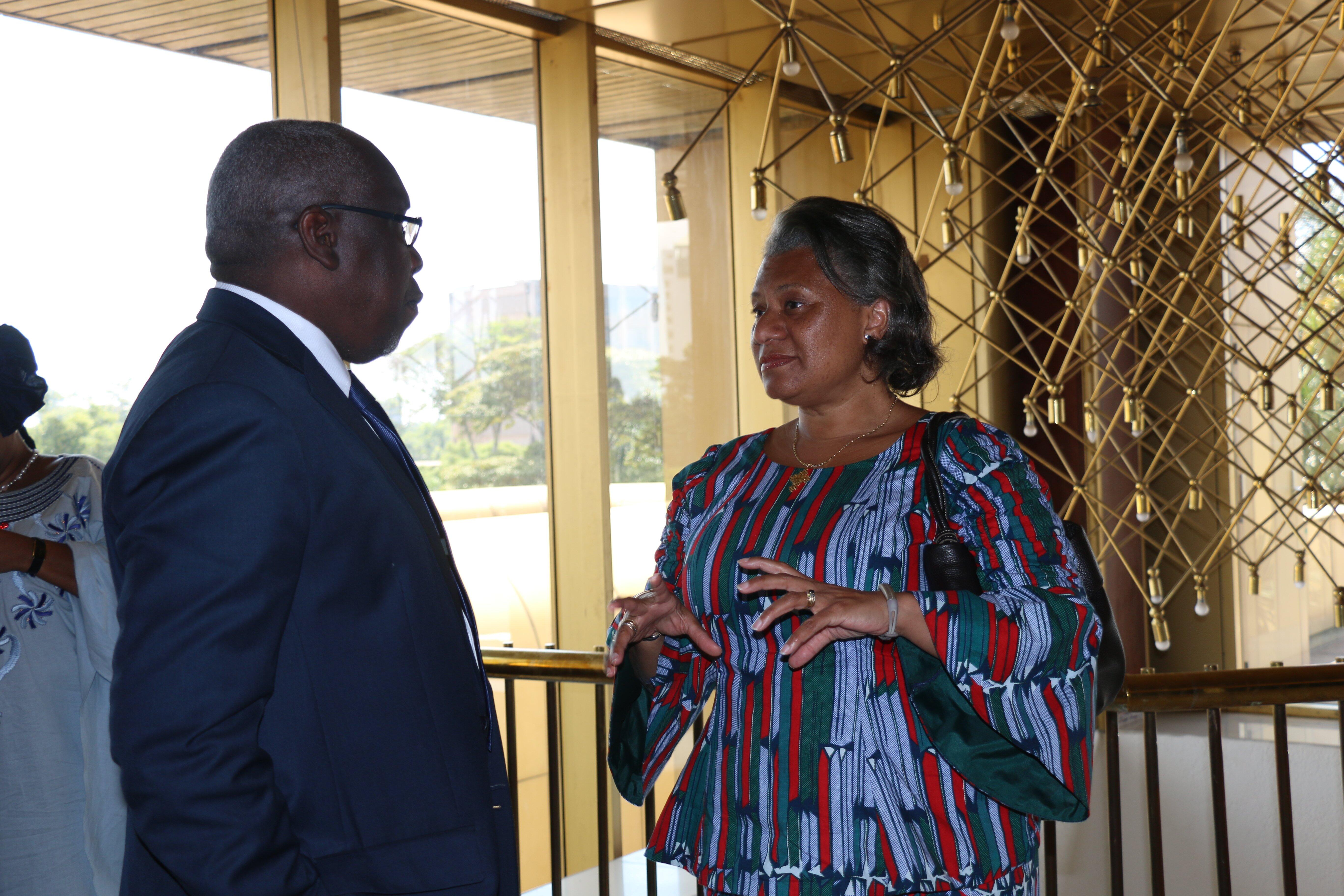 UNFPA ESARO Regional Director Dr. Julitta Onabanjo discusses HIV revitalisation with UNFPA Zimbabwe Country Representative Mr. Cheikh Tidiane Cisse